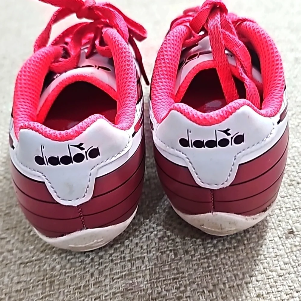 DIADORA Forzad MD Scoccer Cleats Pink white & blk sz K11.5